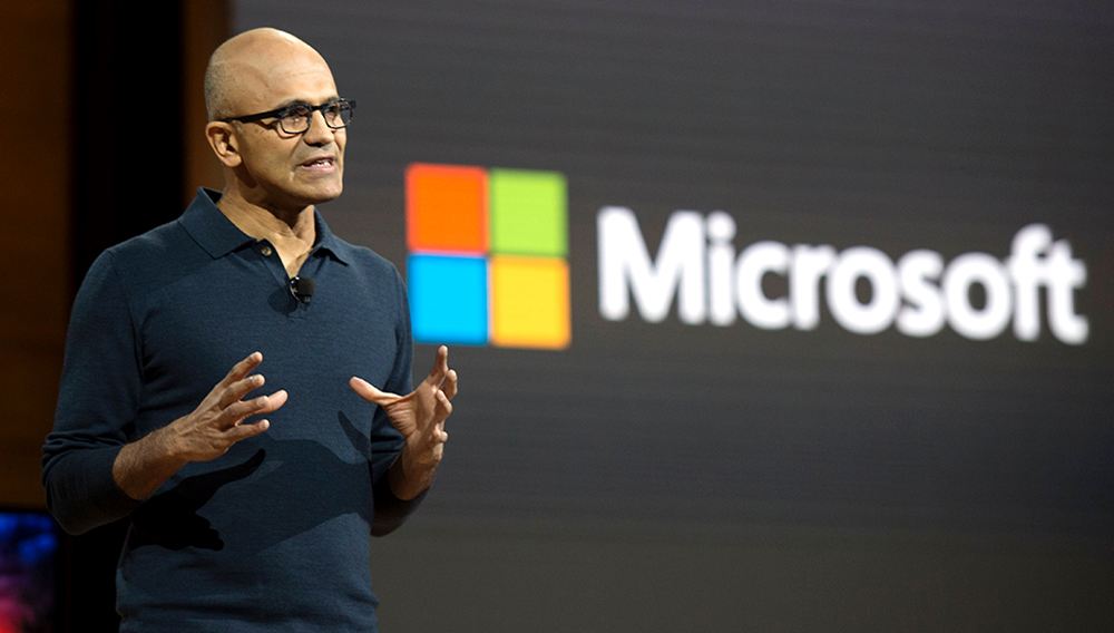 Microsoft chief executive officer Satya Nadella talks at a Microsoft news conference October 26, 2016 in New York. / AFP / DON EMMERT (Photo credit should read DON EMMERT/AFP/Getty Images)