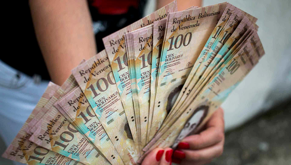 El billete de 100 bolívares fuertes, es el de mayor denominación en Venezuela. CORTESÍA (www.panorama.com.ve)