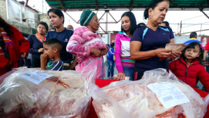 Gobierno de Venezuela distribuirá más de 20 mil toneladas de pernil y alimentos navideños. Foto: AVN.