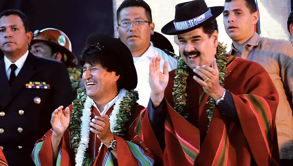 El presidente Evo Morales junto a su homólogo Nicolás Maduro en su visita a Bolivia. Foto: ABI