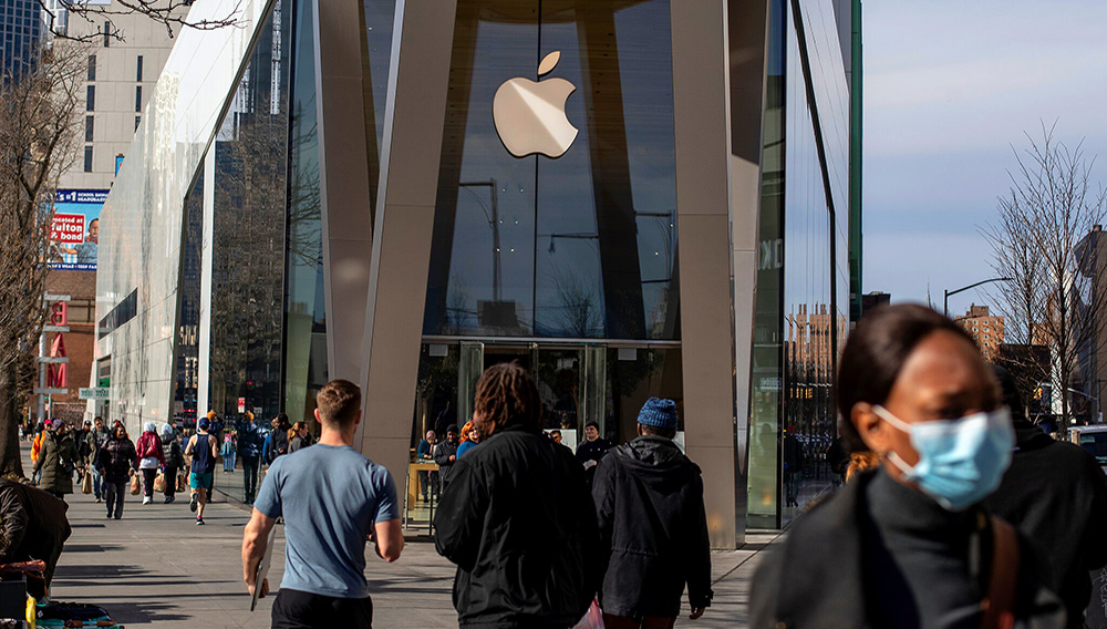 An Apple Store in Brooklyn. | Victor J. Blue for The New York Times