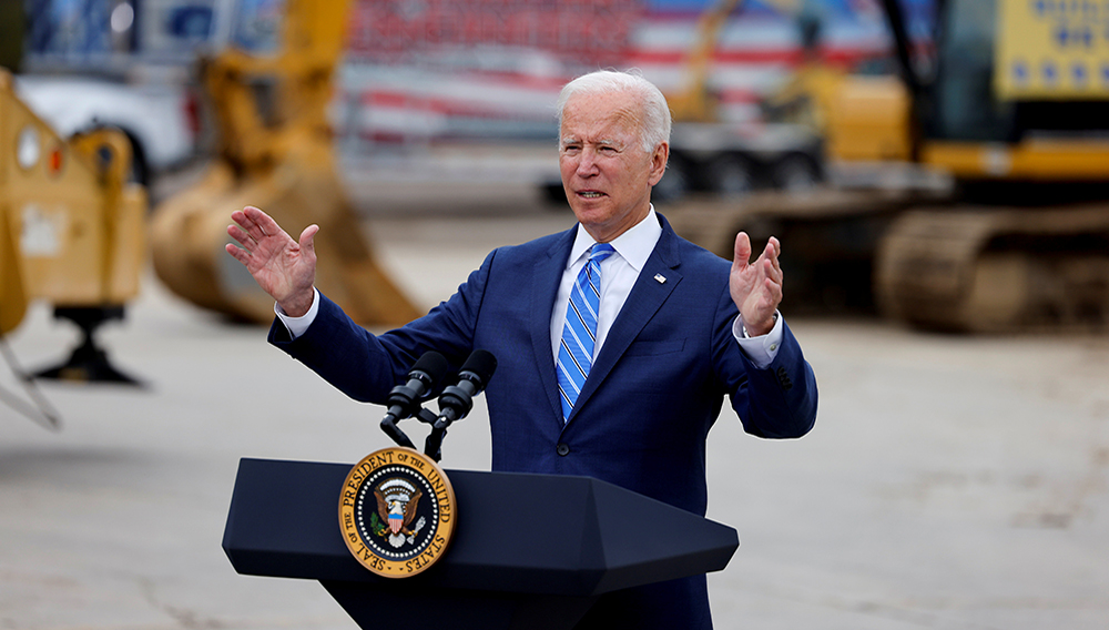 U.S. President Joe Biden delivers remarks on infrastructure investments at the International Union of Operating Engineers Local 324 training facility in Howell, Michigan, U.S. October 5, 2021. REUTERS/Jonathan Ernst