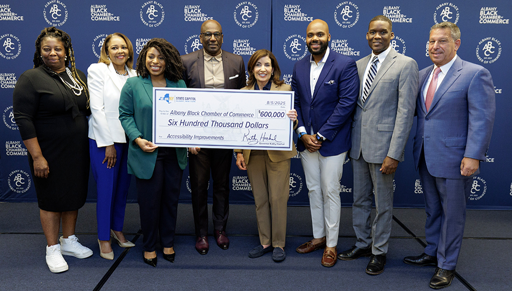 Governor Kathy Hochul visits the Albany Black Chamber of Commerce. (Mike Groll/Office of Governor Kathy Hochul)