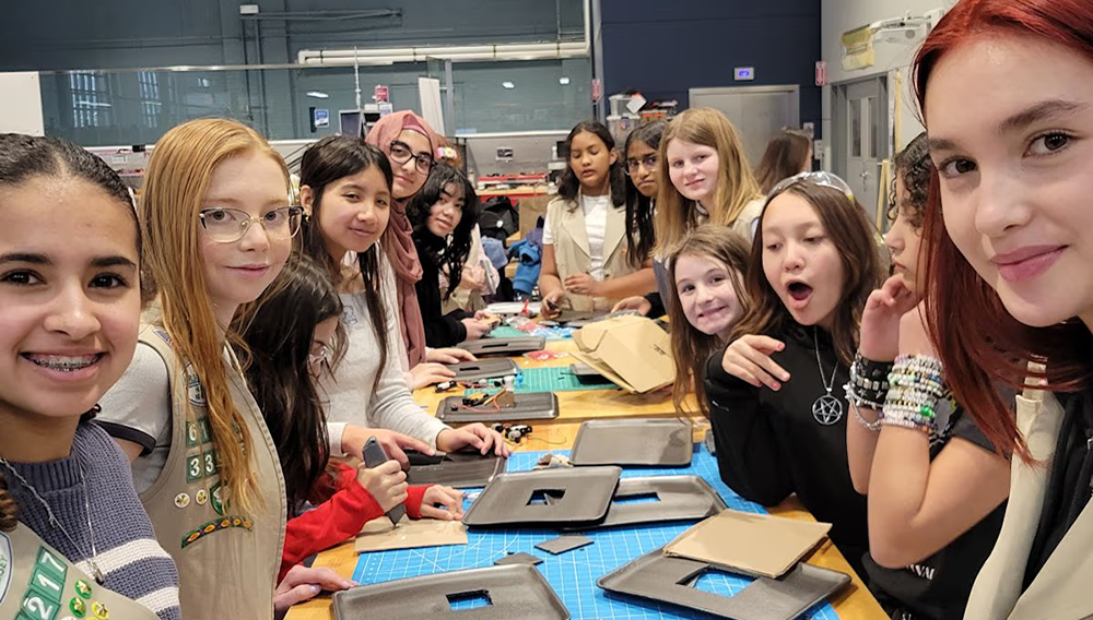 Several Girl Scouts participate in the workshop of the Stevens MakerSpace. PHOTO: Stevens Institute of Technology