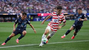 LOS ANGELES, CALIFORNIA – JUNE 12: Christian Pulisic #10 of the United States controls the ball during the FIFA World Cup 2026 Group D match between USA and Paraguay at Los Angeles Stadium on June 12, 2026 in Los Angeles, California. (Photo by Dean Mouhtaropoulos/Getty Images)