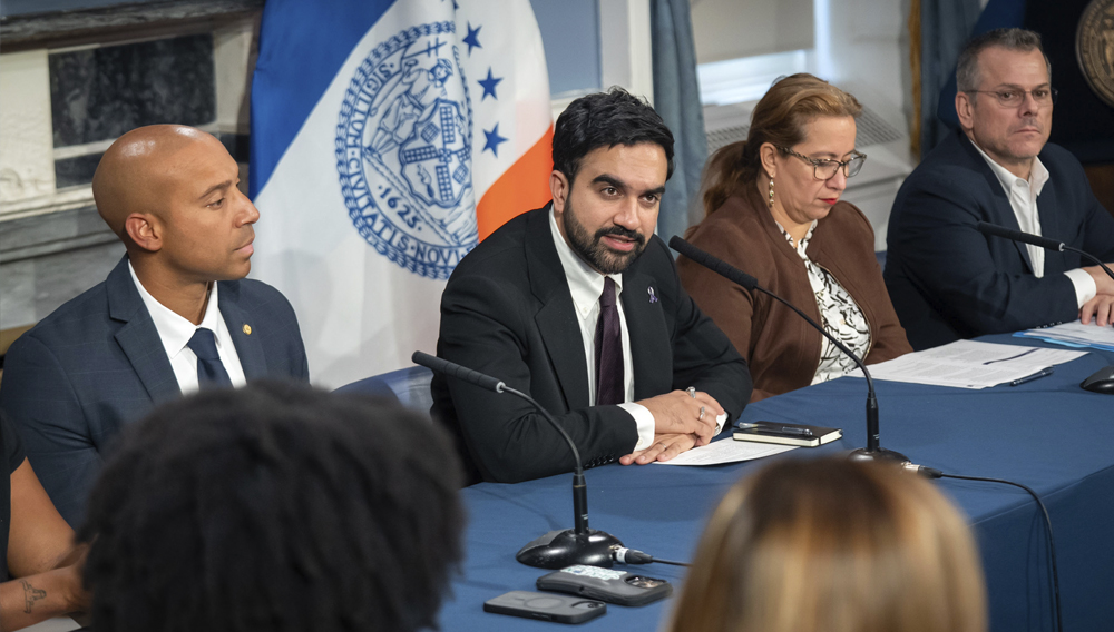 Mayor Mamdani hosts a community media roundtable on SNAP and Medicaid. City Hall. Friday, October 23, 2026. Credit: Ed Reed/Mayoral Photography Office.